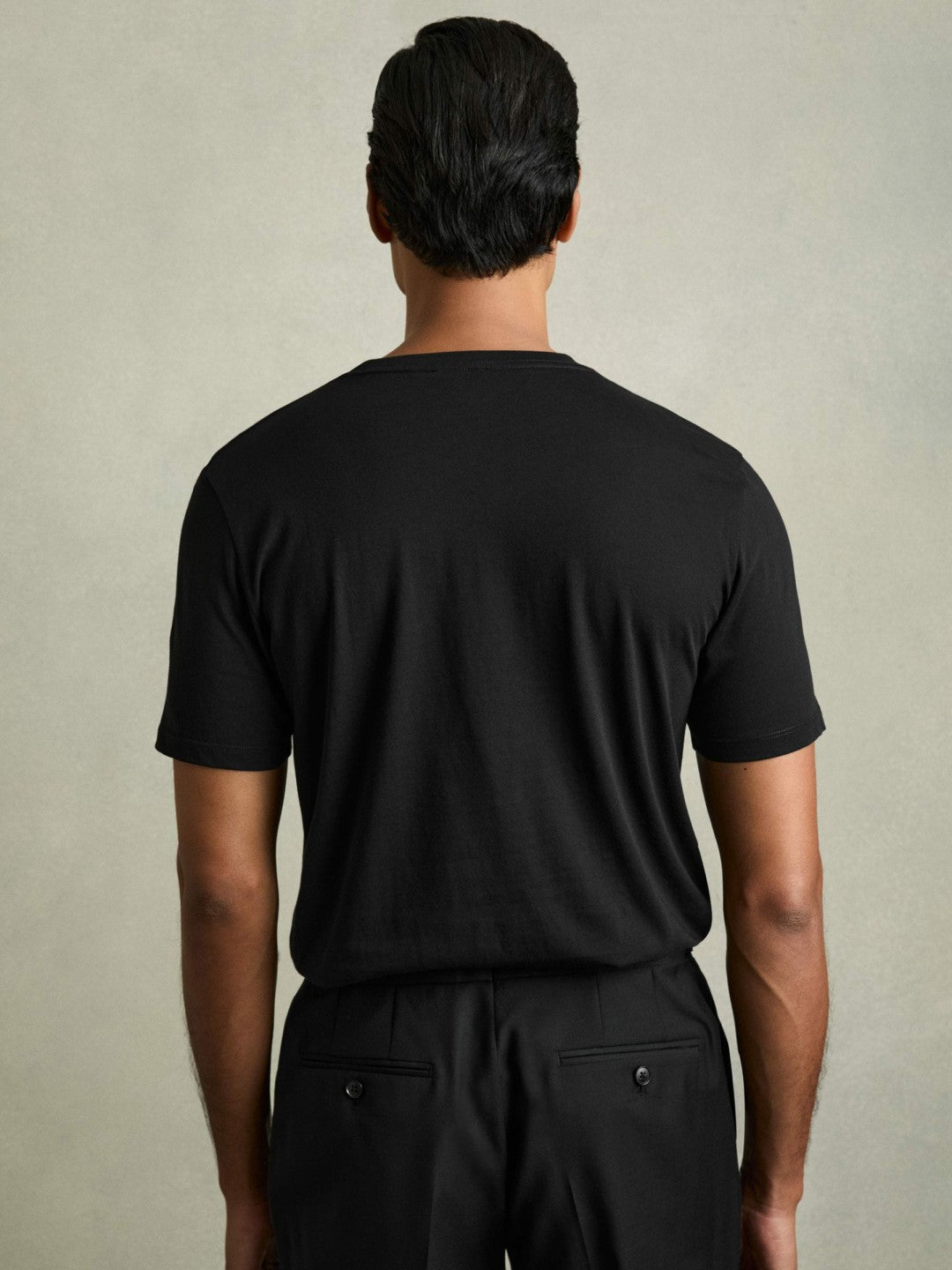 Cotton Crew Neck T-Shirt in Black Men | Reiss