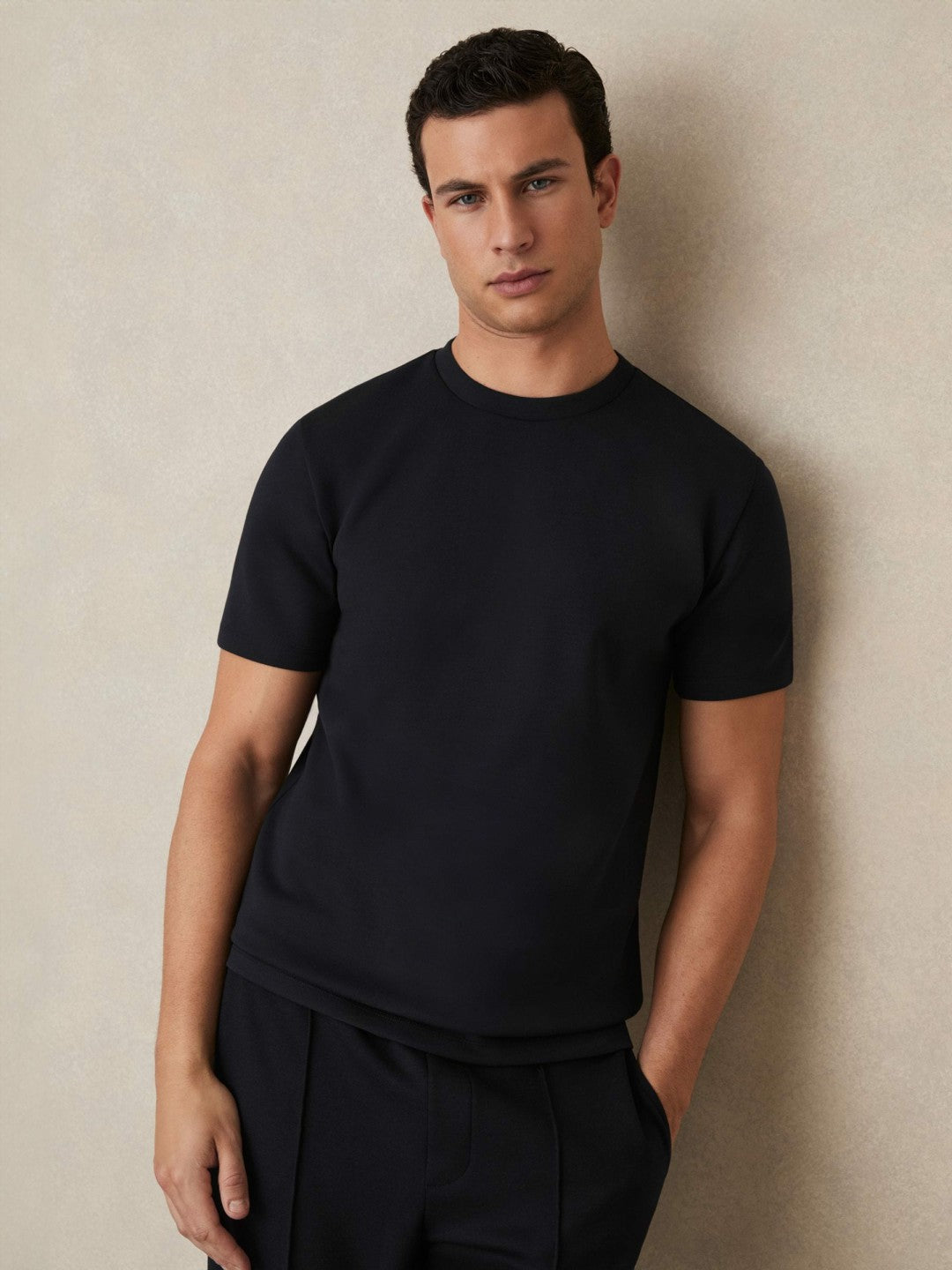 Interlock Jersey Crew Neck T-Shirt in Navy Blue Men | Reiss