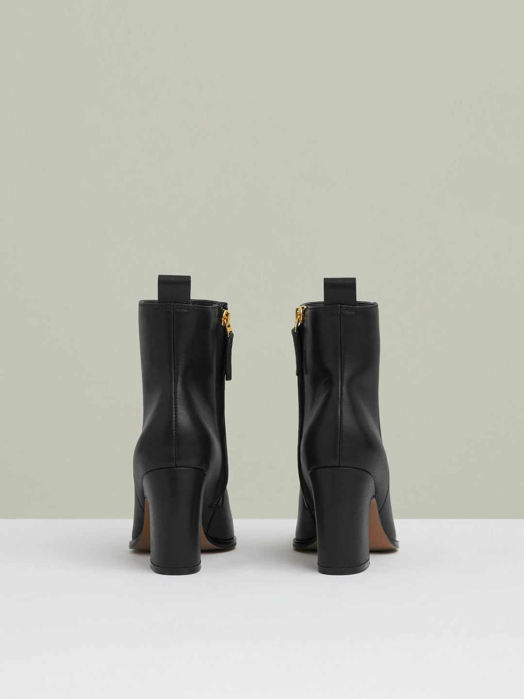 Leather Blocked Heel Ankle Boots in Black Women | Reiss