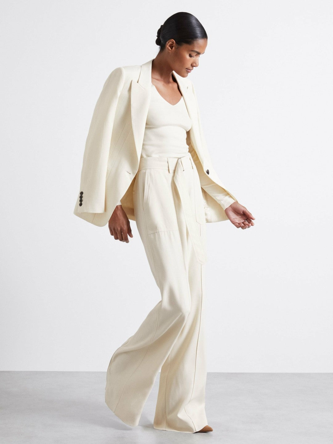 Atelier Knitted Silk-Blend Top in Off White Women | Reiss