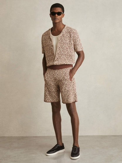 Tile Pattern Knit Shorts in Brown/White Men | Reiss