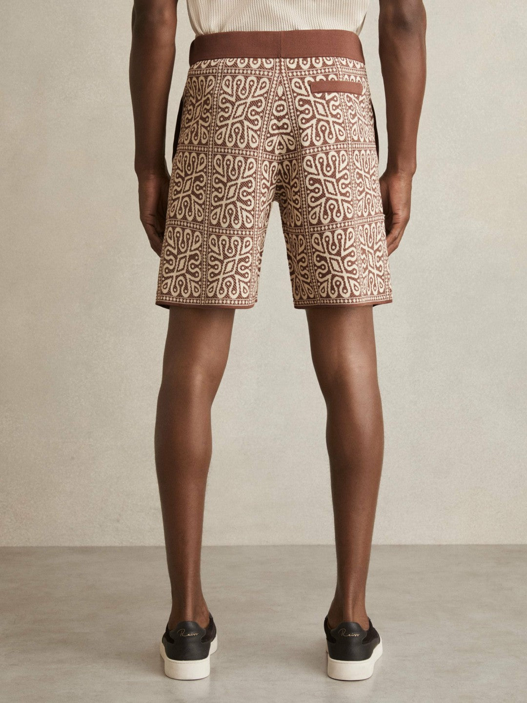 Tile Pattern Knit Shorts in Brown/White Men | Reiss