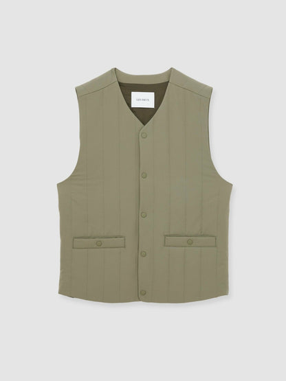 Les Deux Quilted Technical Gilet in Green Men | Reiss