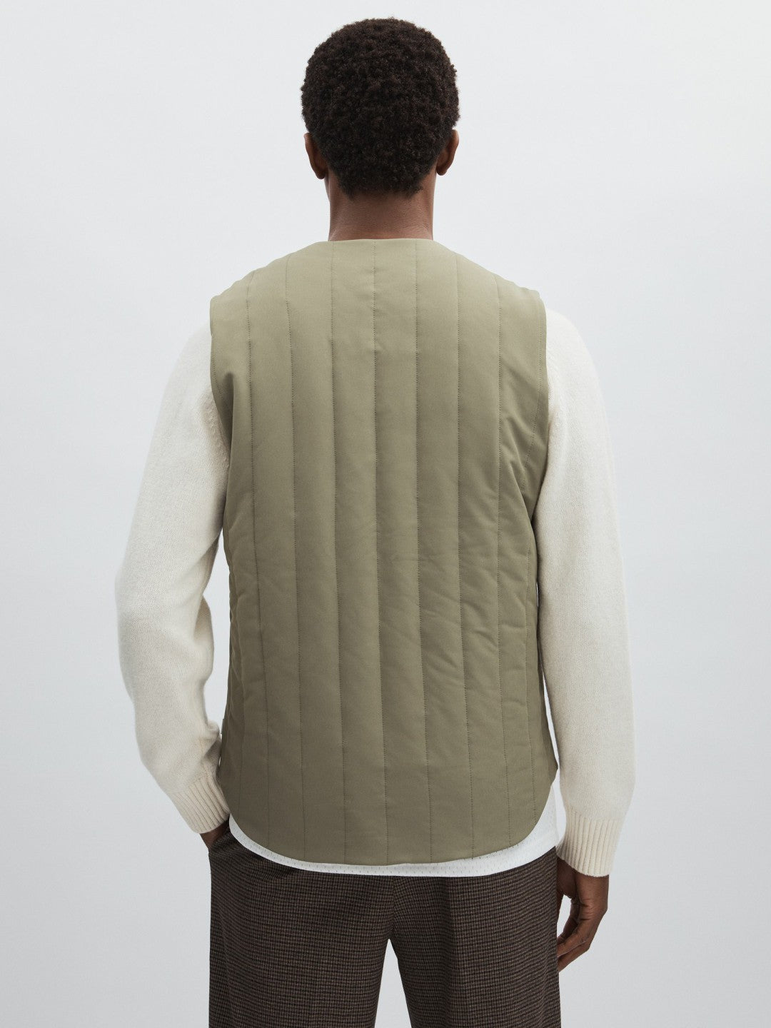 Les Deux Quilted Technical Gilet in Green Men | Reiss