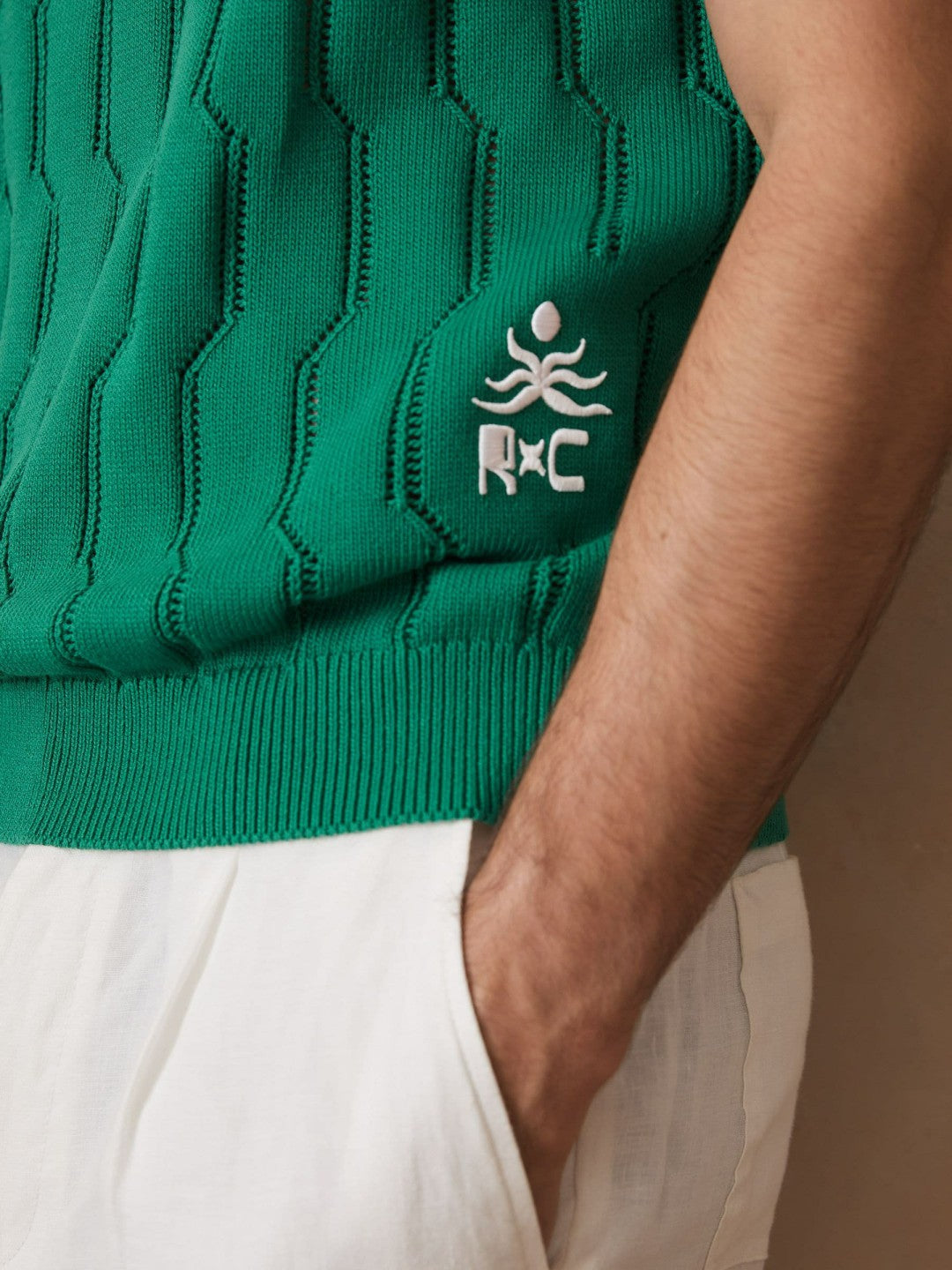 Ché Pointelle Crew-Neck Vest in Bright Green Men | Reiss