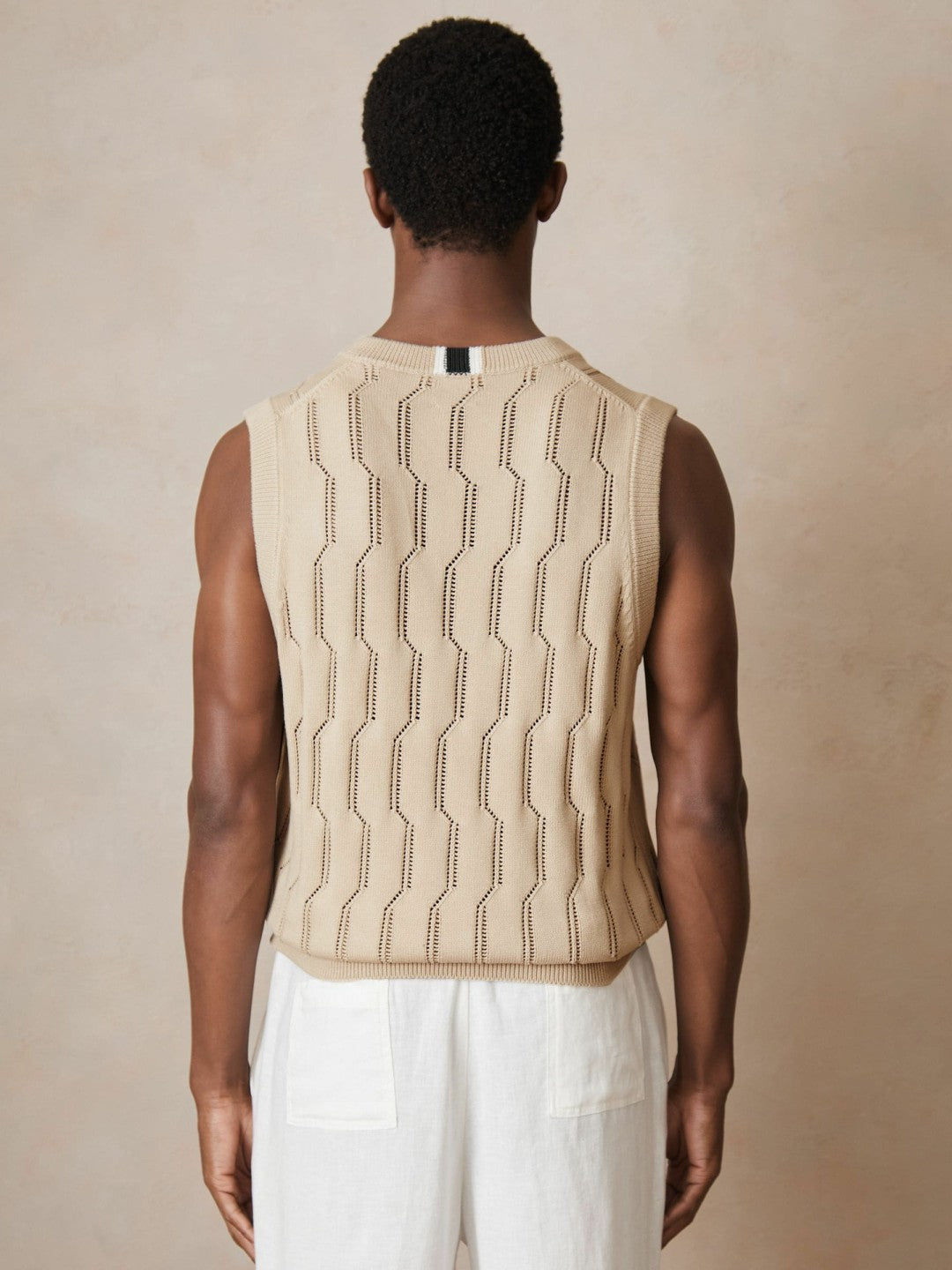 | Ché Pointelle V-Neck Vest in Stone Men | Reiss