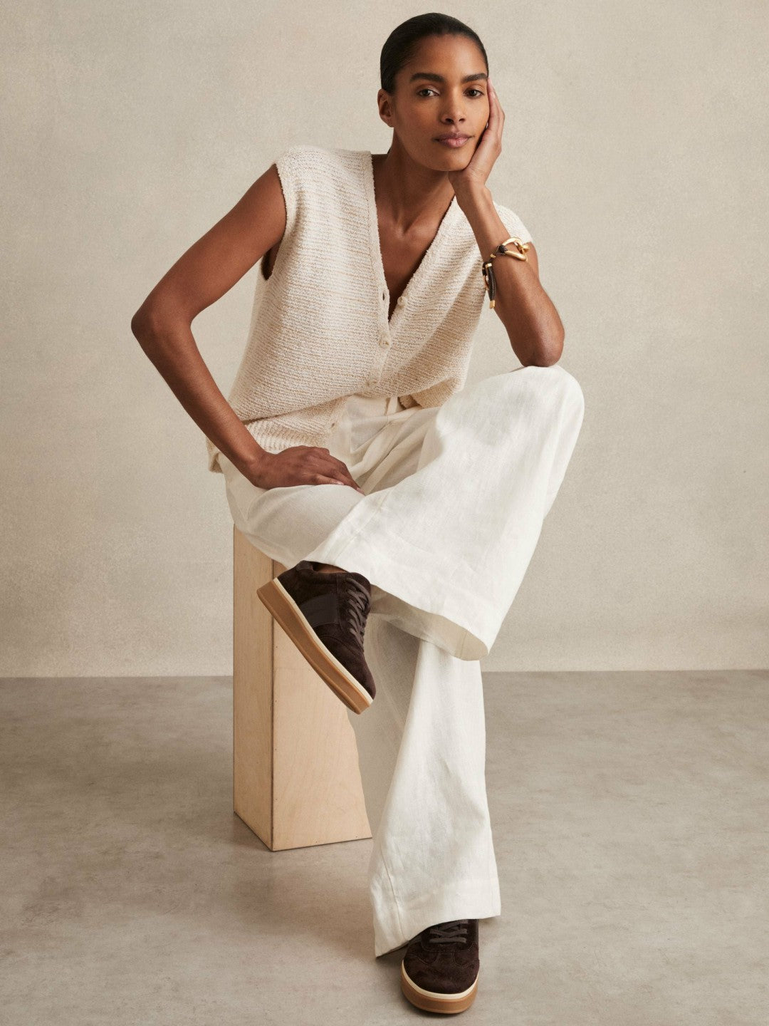 Suede Low-Top Trainers in Chocolate Women | Reiss