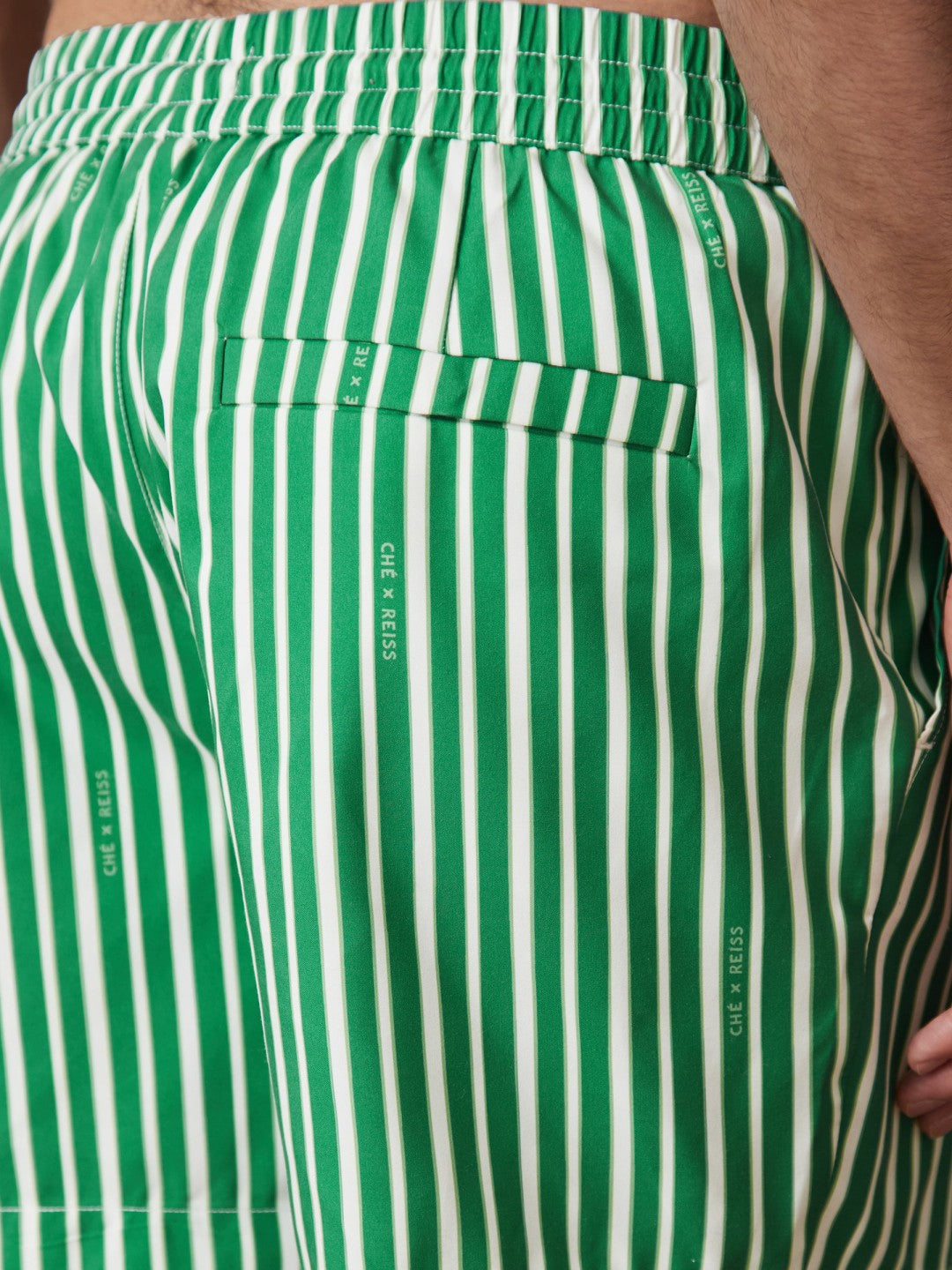 | Ché Stripe Swim Shorts in Green/White Men | Reiss