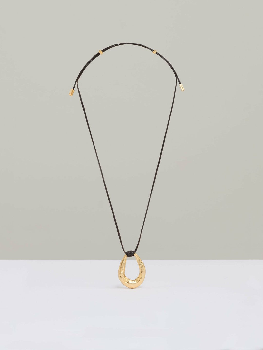 Molten Link Pendant Necklace in Gold Tone Women | Reiss