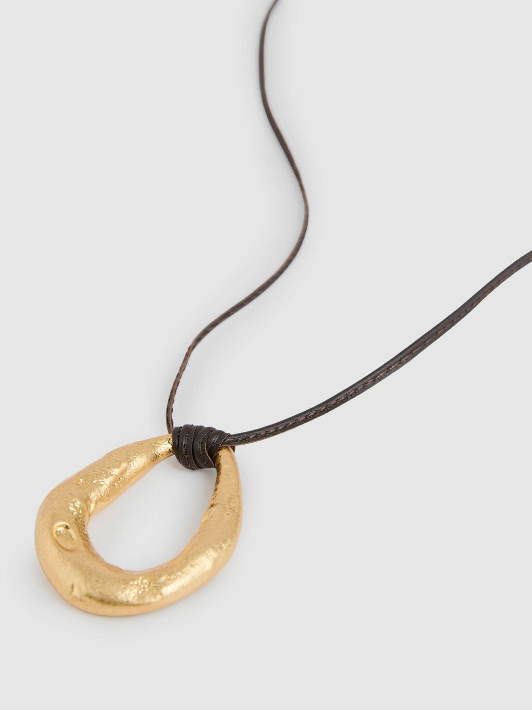 Molten Link Pendant Necklace in Gold Tone Women | Reiss