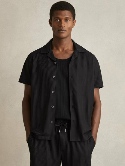 Textured-Knit Cuban-Collar Shirt in Black Men | Reiss
