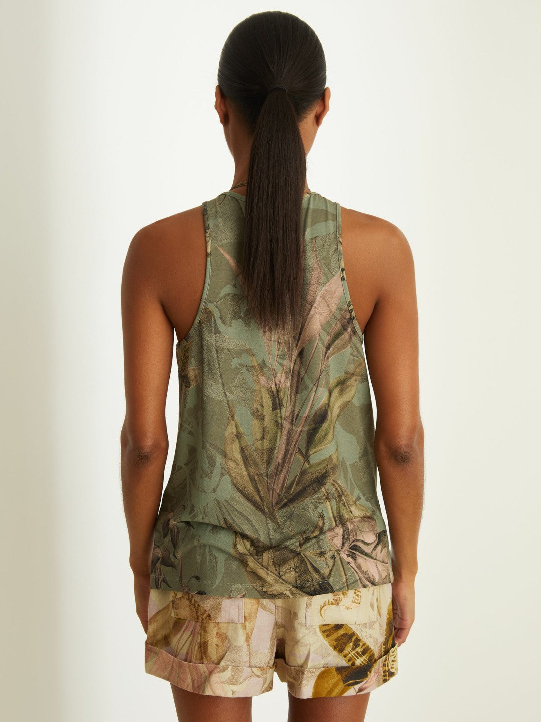 | NYBG Floral Scoop-Neck Vest in Khaki Women | Reiss