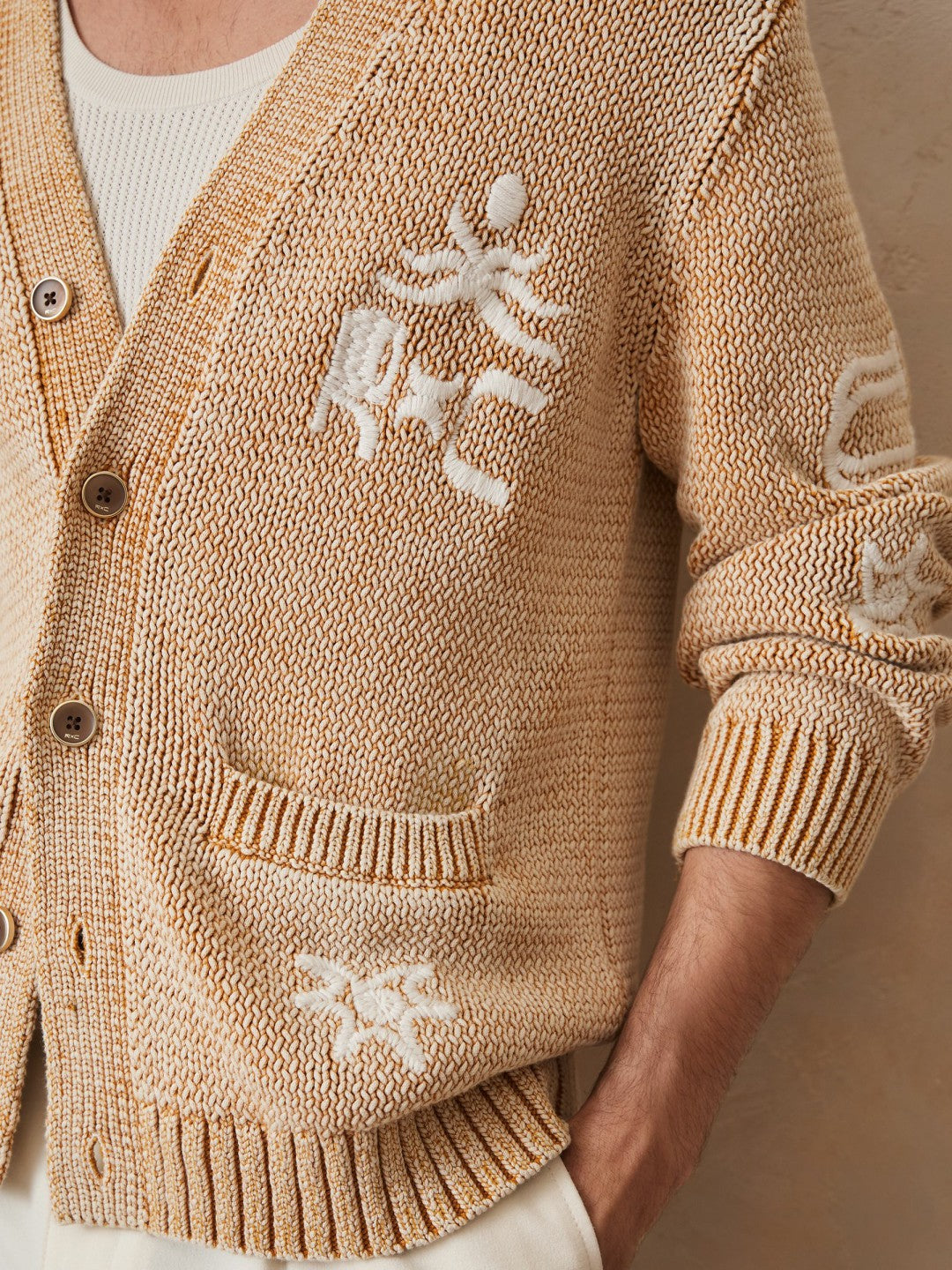| Ché Motif-Embroidered Cardigan in Camel Men | Reiss