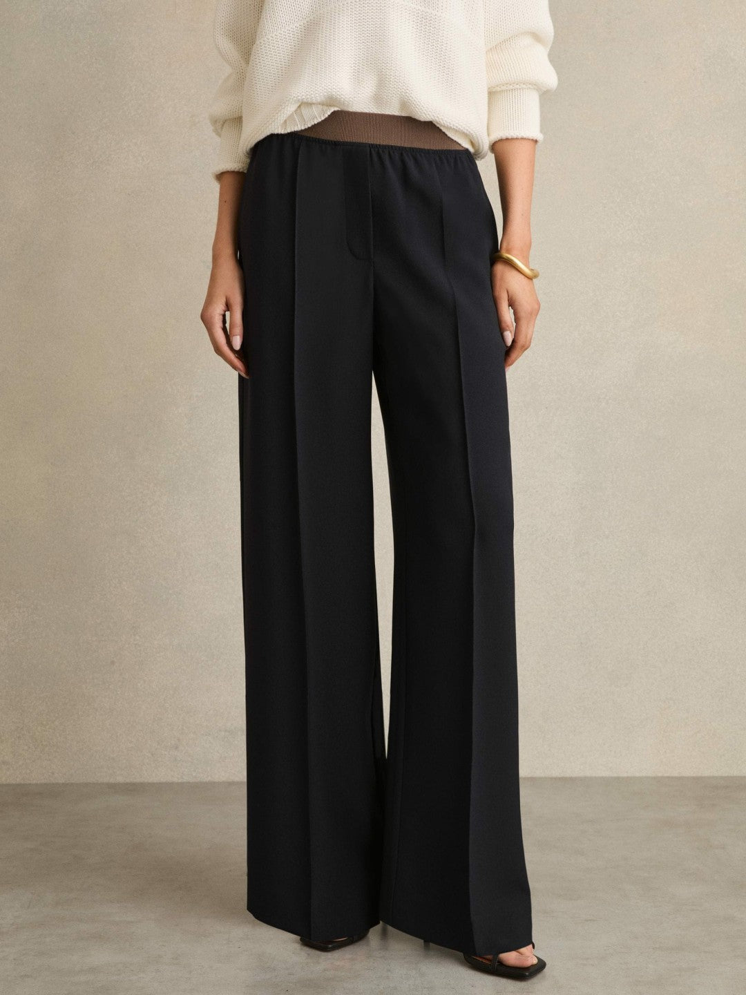 Petite Wide-Leg Elasticated-Waist Trousers in Navy Women | Reiss
