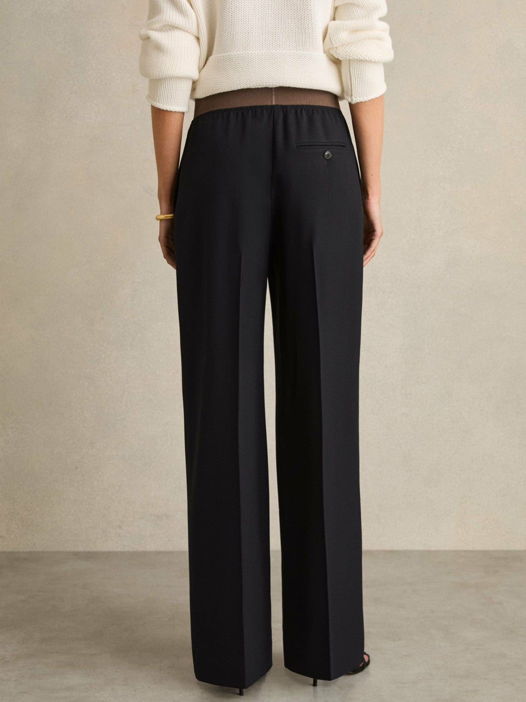 Petite Wide-Leg Elasticated-Waist Trousers in Navy Women | Reiss