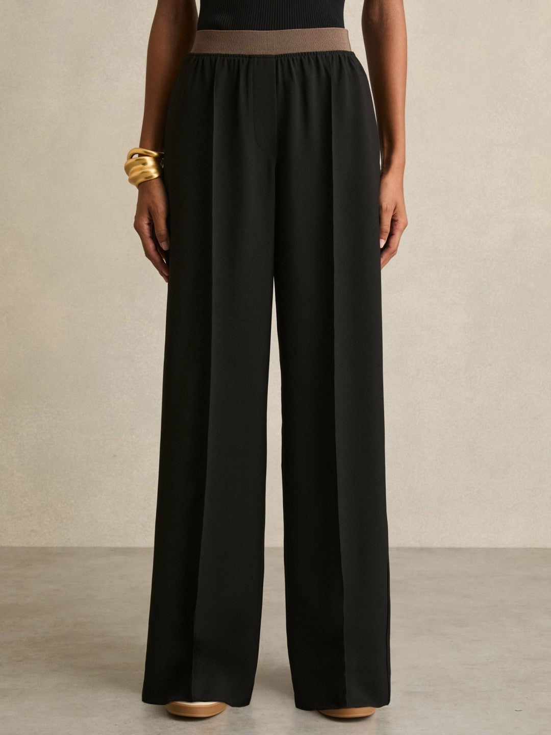 Petite Wide-Leg Elasticated-Waist Trousers in Black Women | Reiss