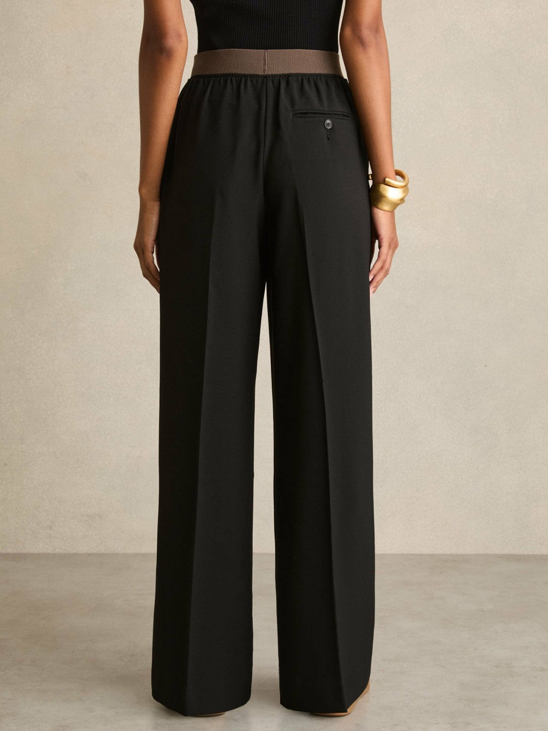 Petite Wide-Leg Elasticated-Waist Trousers in Black Women | Reiss