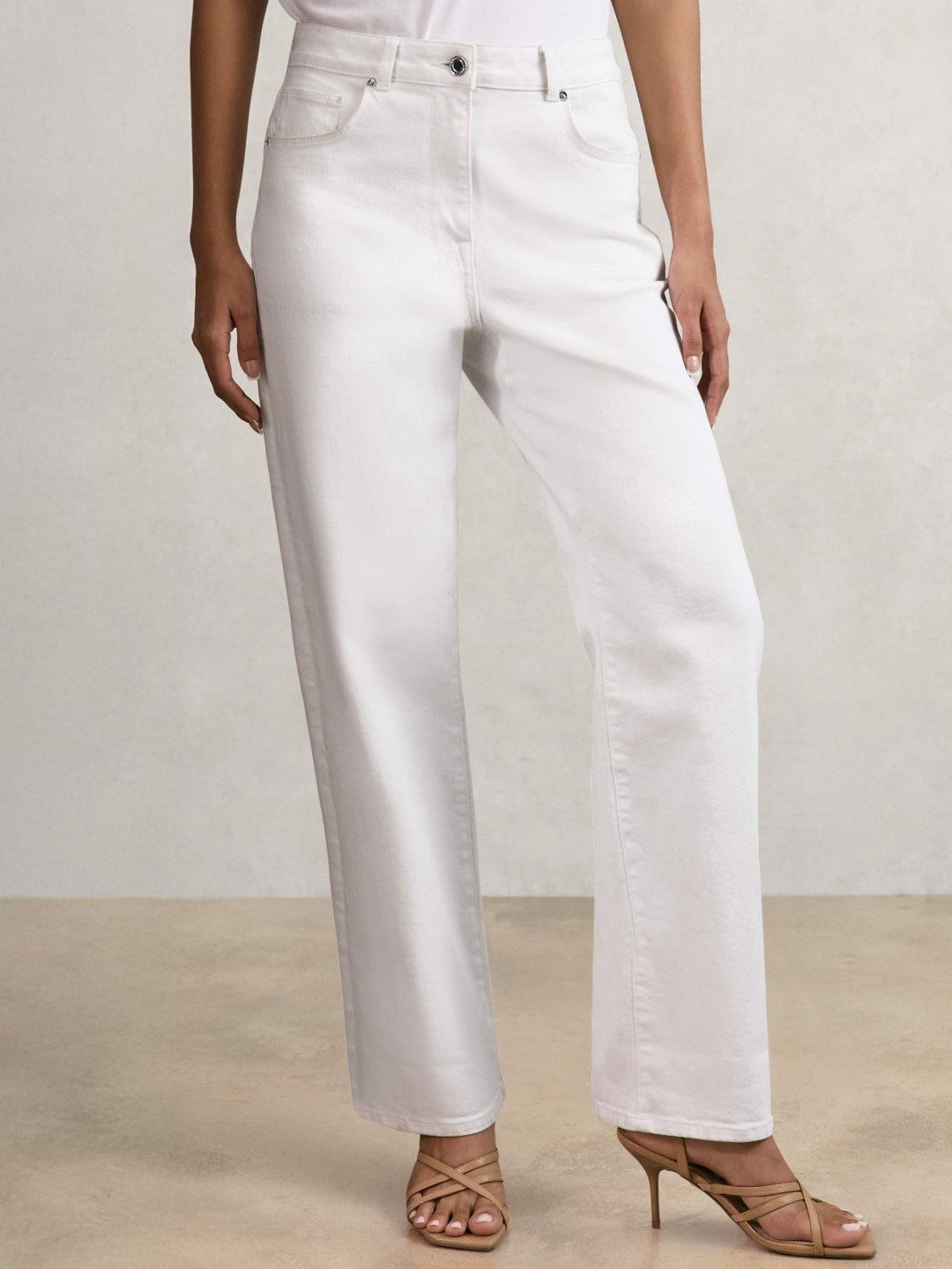 Petite Mid-Rise Straight-Leg Jeans in White Women | Reiss