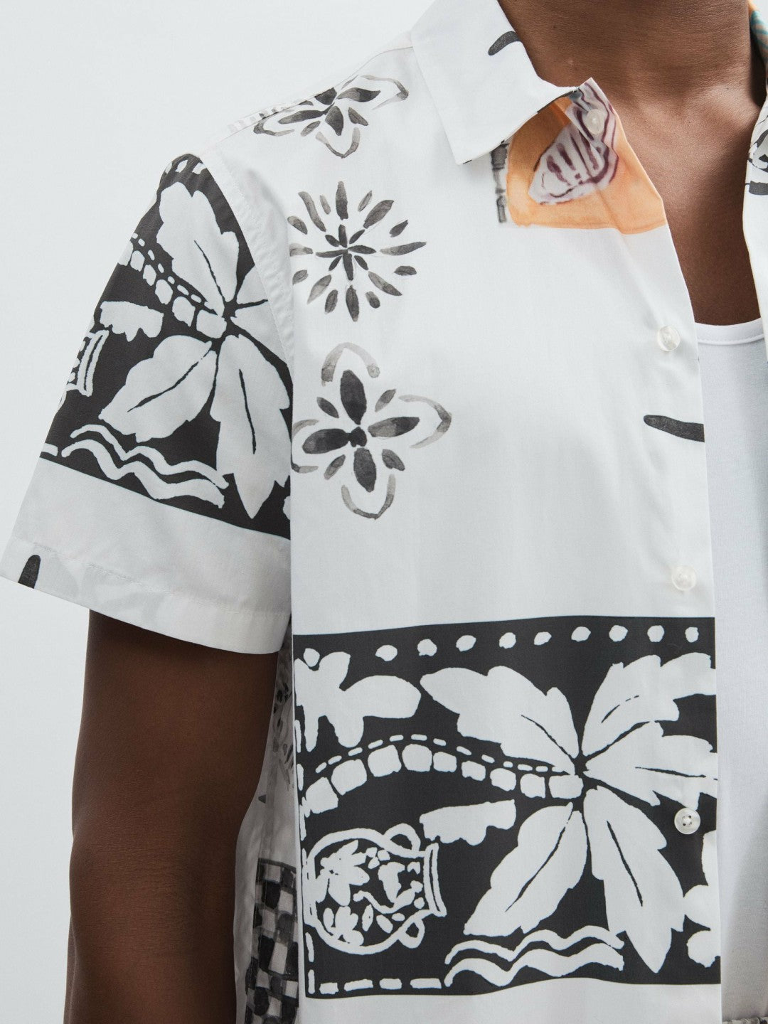 Les Deux Cotton Graphic-Print Shirt in Ivory Print Men | Reiss