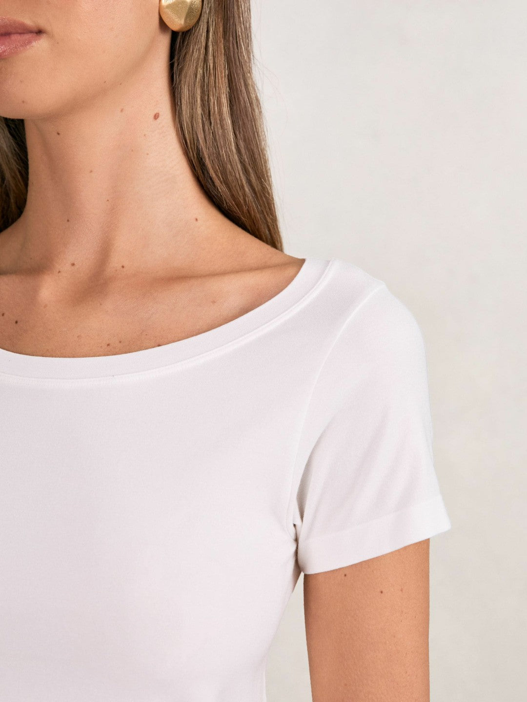 Short Sleeve T-Shirt in Cream Women | Reiss