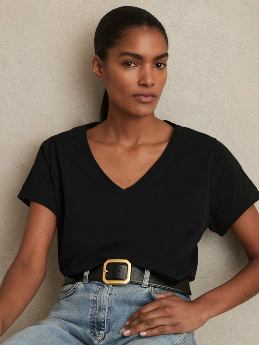 Brushed-Cotton V-Neck T-Shirt in Black Women | Reiss