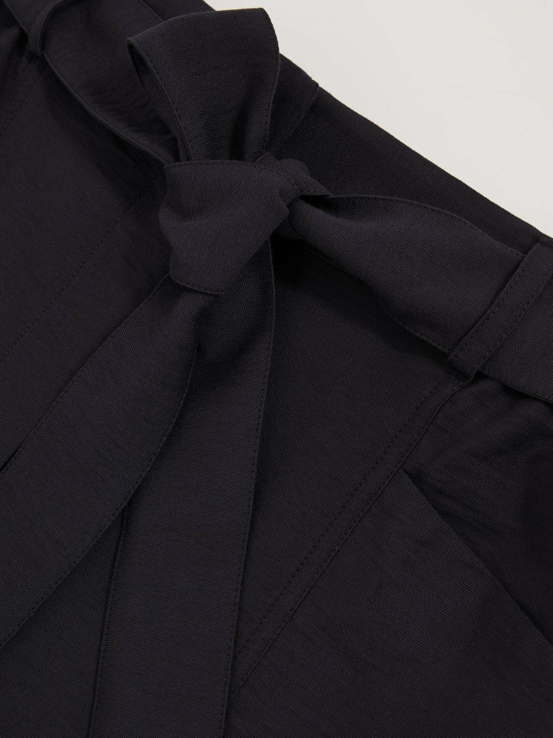 Belted Button Tab Shorts in Navy Women | Reiss