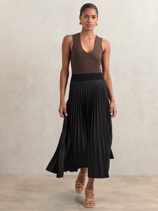Pleated Midi Skirt in Black Women | Reiss