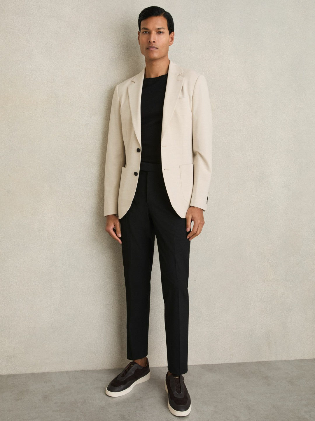 Slim-Fit Internal-Drawstring Trousers in Black Men | Reiss