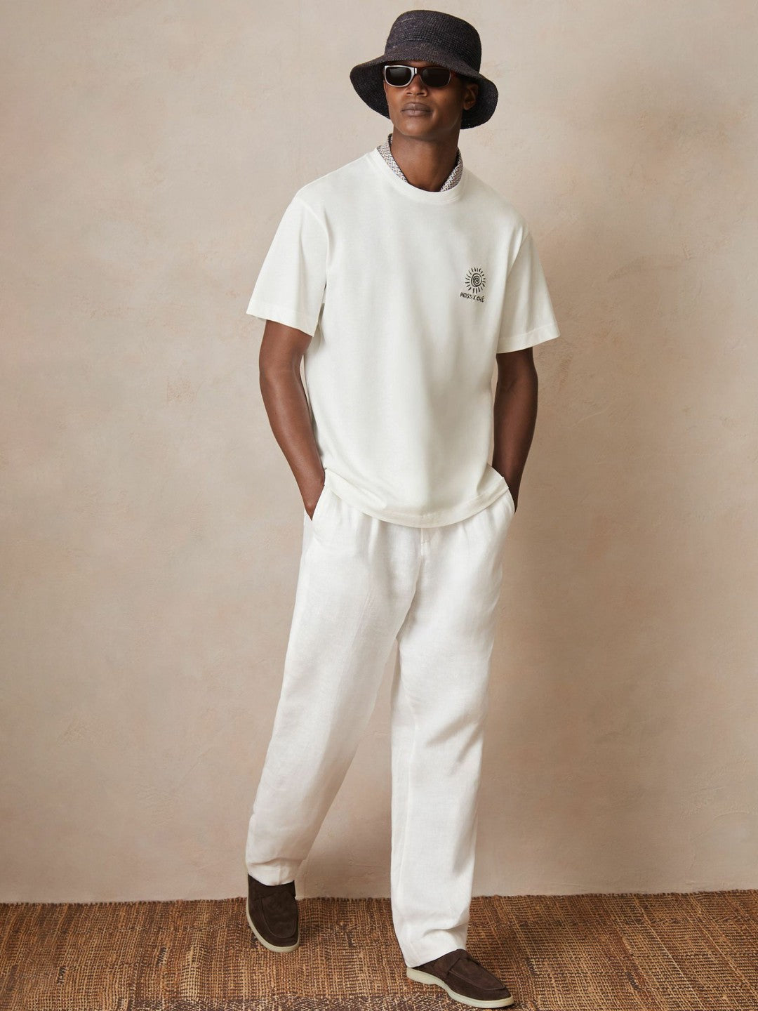 | Ché Cotton Palm-Tree T-Shirt in White Men | Reiss