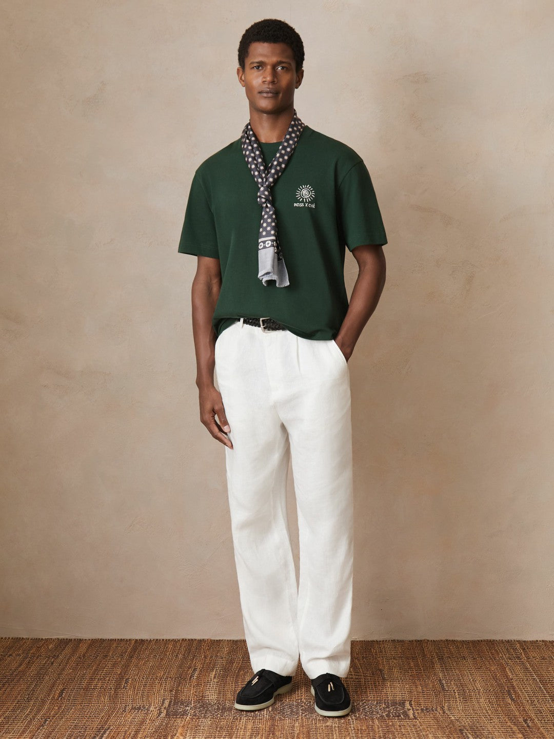 | Ché Cotton Palm-Tree T-Shirt in Green Men | Reiss