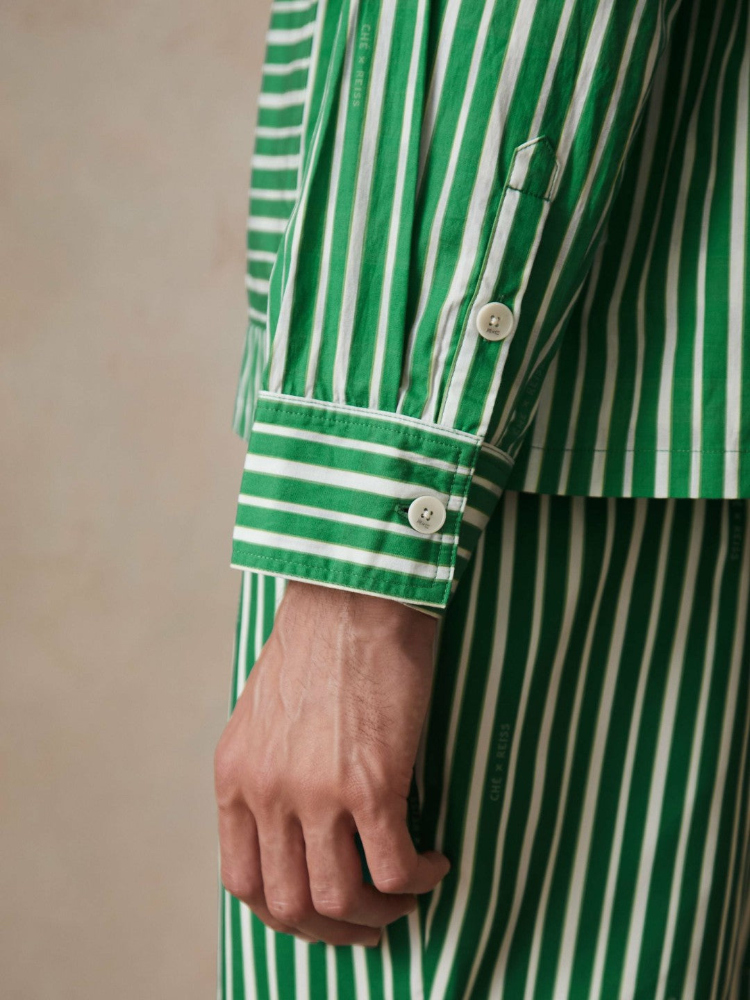 | Ché Poplin Stripe Pocket Shirt in Bright Green/White Men | Reiss