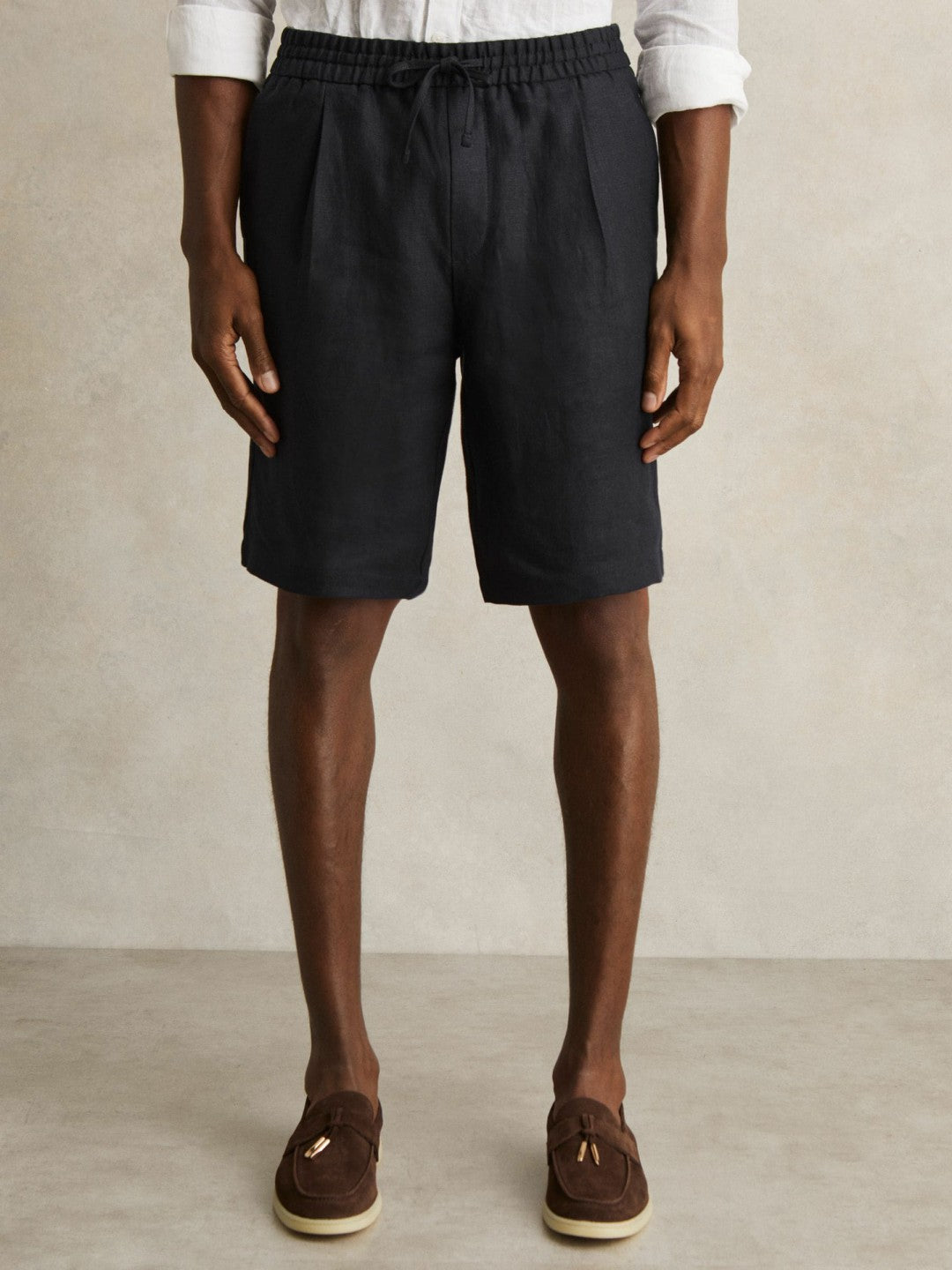 Linen Drawstring Shorts in Navy Men | Reiss