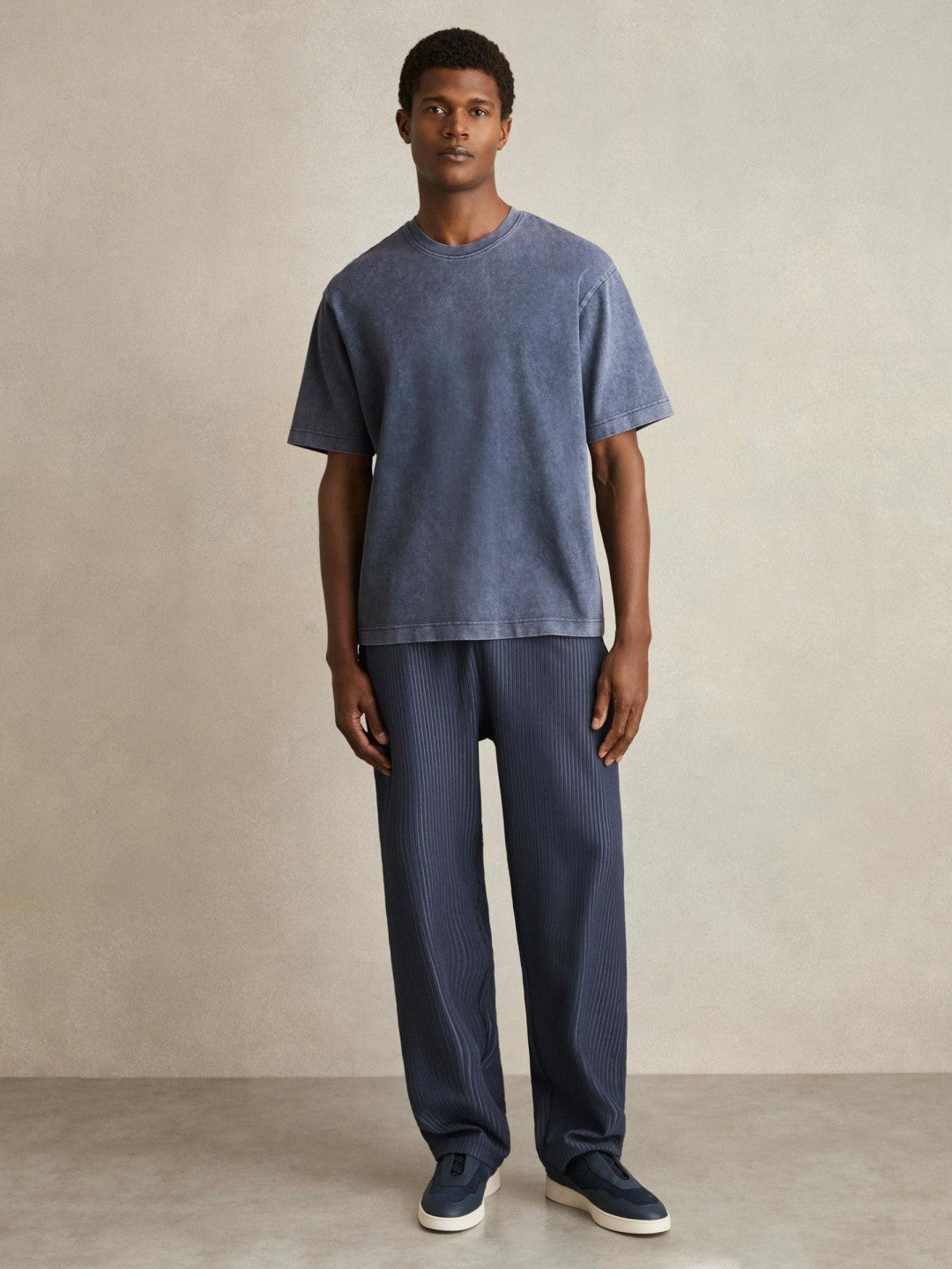 Cotton Garment-Dyed Oversize T-Shirt in Indigo Blue Men | Reiss