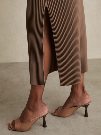 Pleated Jersey Midi Skirt in Chocolate Women | Reiss