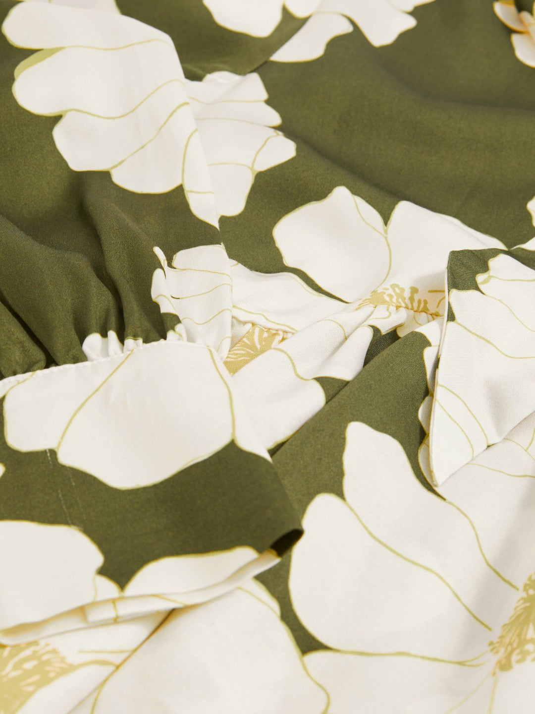 Floral Tie-Neck Swing Blouse in Ivory/Green Women | Reiss