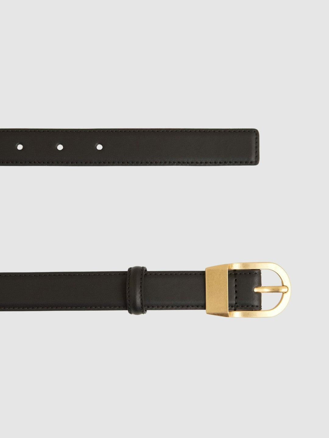 Leather Curved-Buckle Belt in Black Women | Reiss