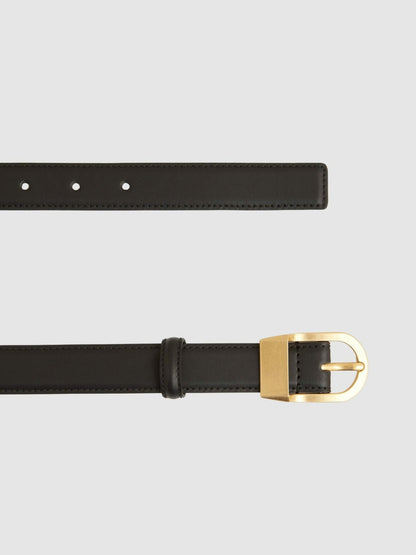 Leather Curved-Buckle Belt in Black Women | Reiss