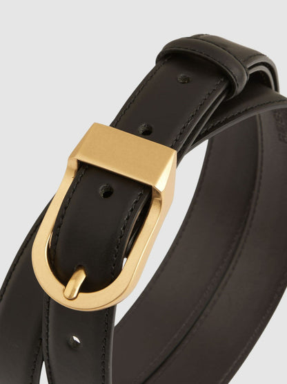 Leather Curved-Buckle Belt in Black Women | Reiss