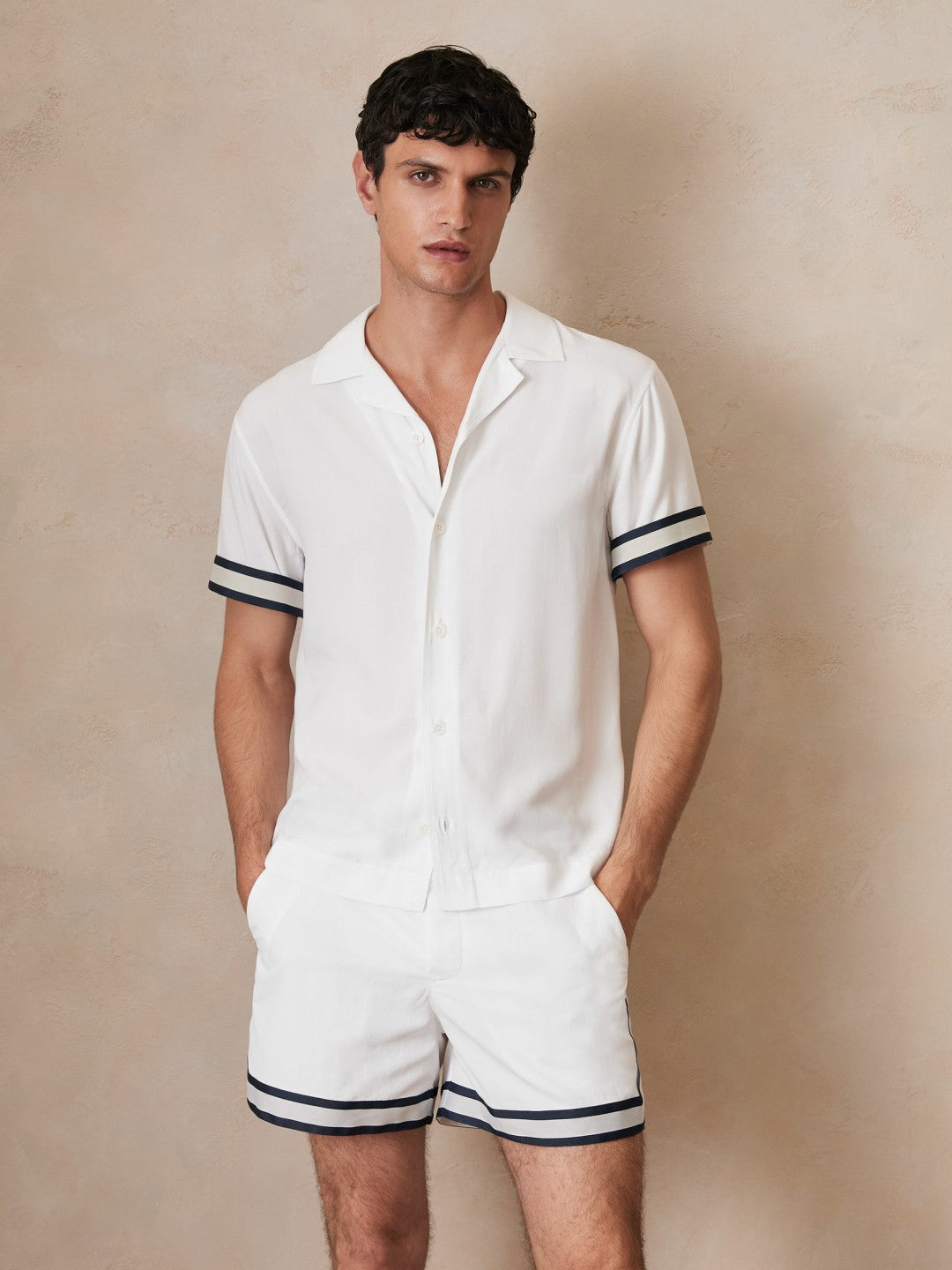 | Ché Stripe-Cuff Shirt in White Men | Reiss