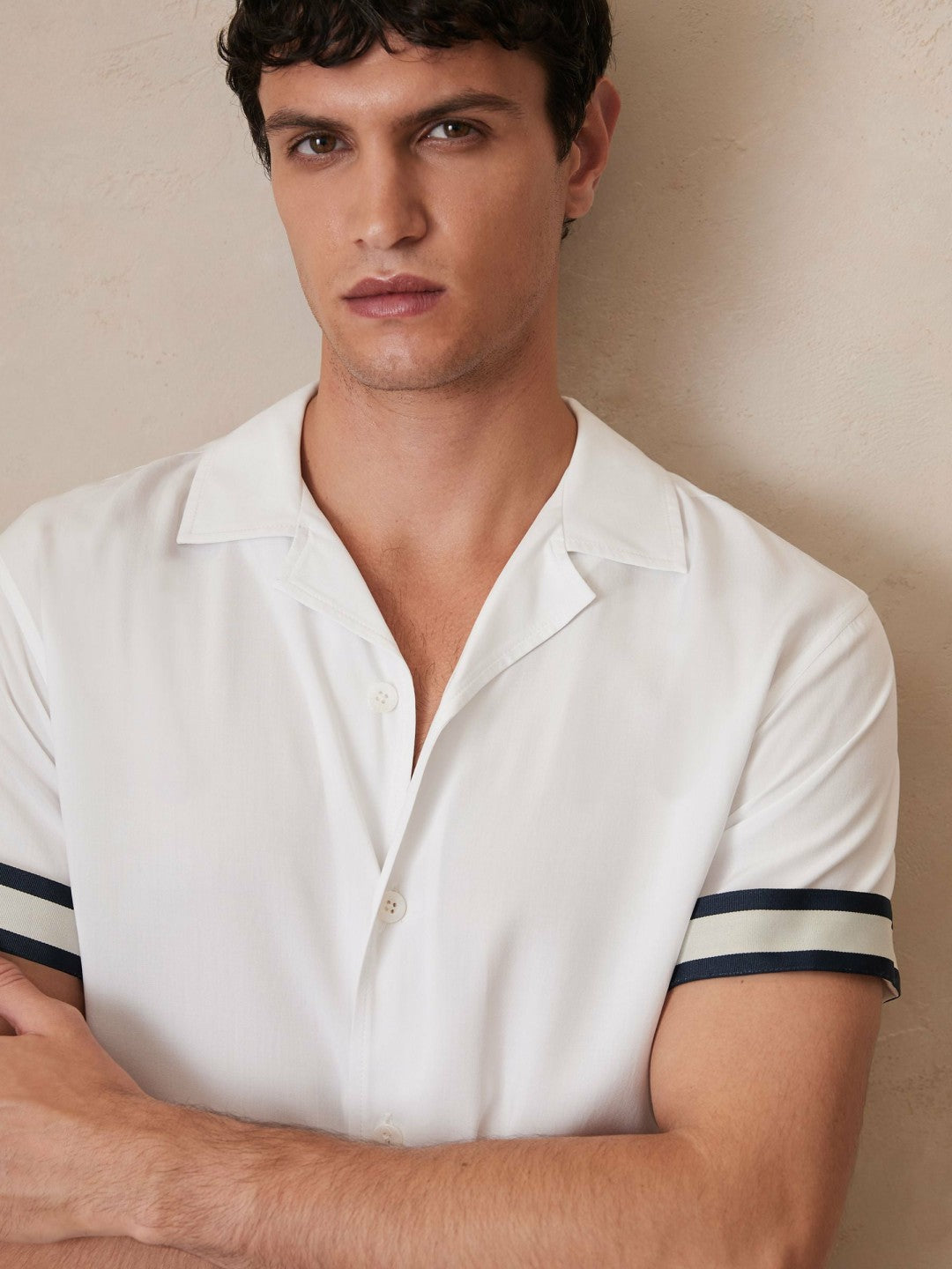 | Ché Stripe-Cuff Shirt in White Men | Reiss