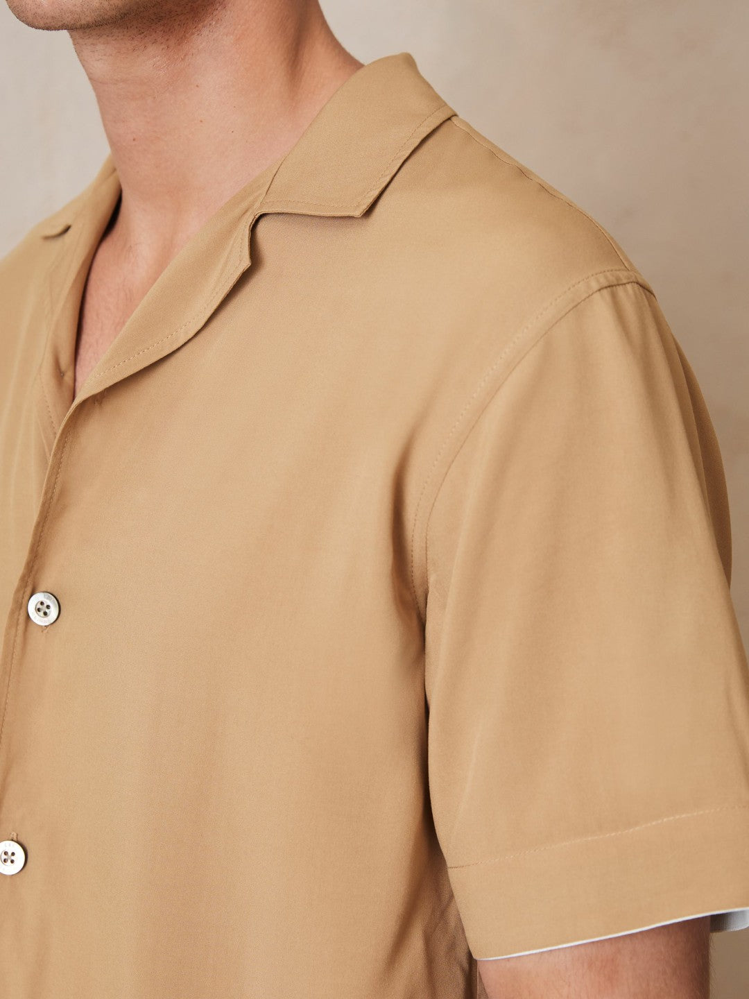 | Ché Stripe-Cuff Shirt in Camel Men | Reiss