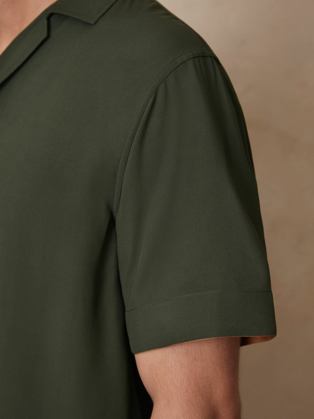 | Ché Stripe-Cuff Shirt in Pine Green Men | Reiss
