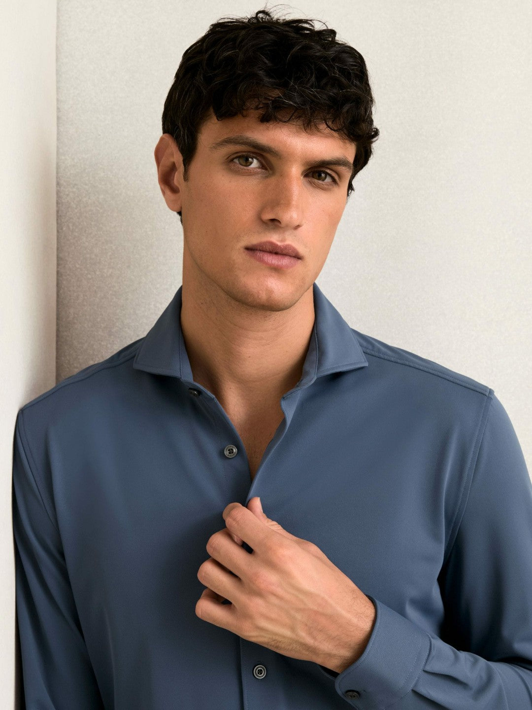 Stretch Jersey Cutaway-Collar Shirt in Dark Airforce Blue Men | Reiss