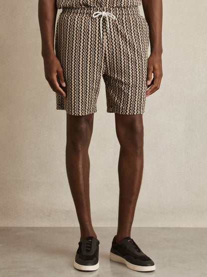 Zig-Zag Knit Drawstring Shorts in Tobacco Brown Men | Reiss
