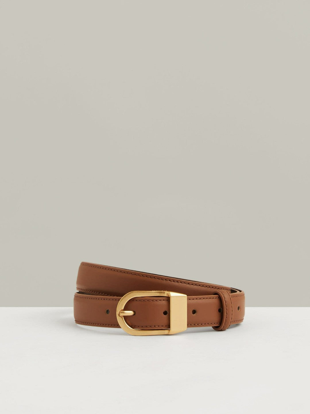 Leather Curved-Buckle Belt in Tan Women | Reiss