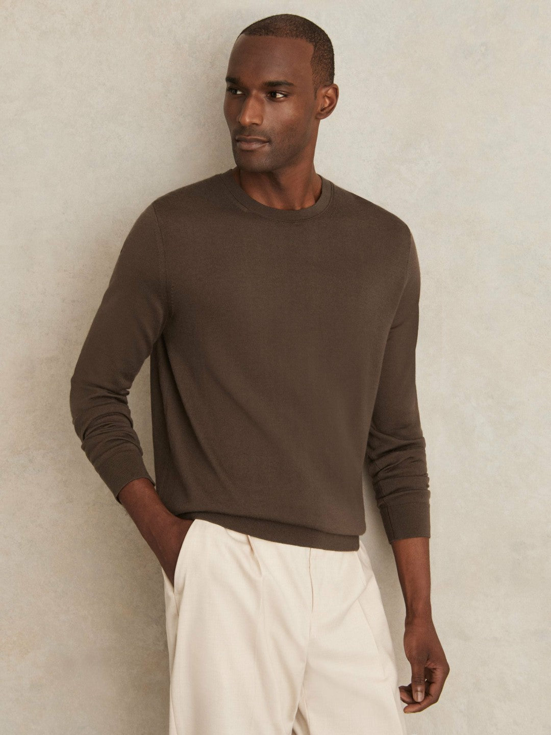 Merino-Wool Crew-Neck Jumper in Chocolate Brown Men | Reiss