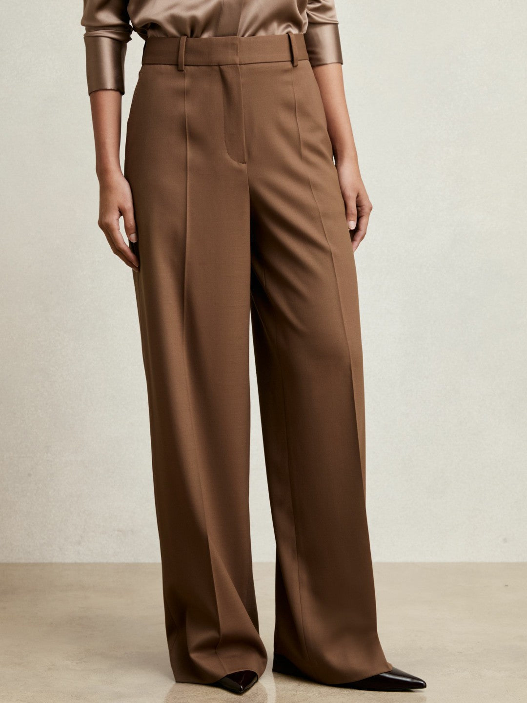 Wool-Blend Wide-Leg Suit Trousers in Tan Women | Reiss