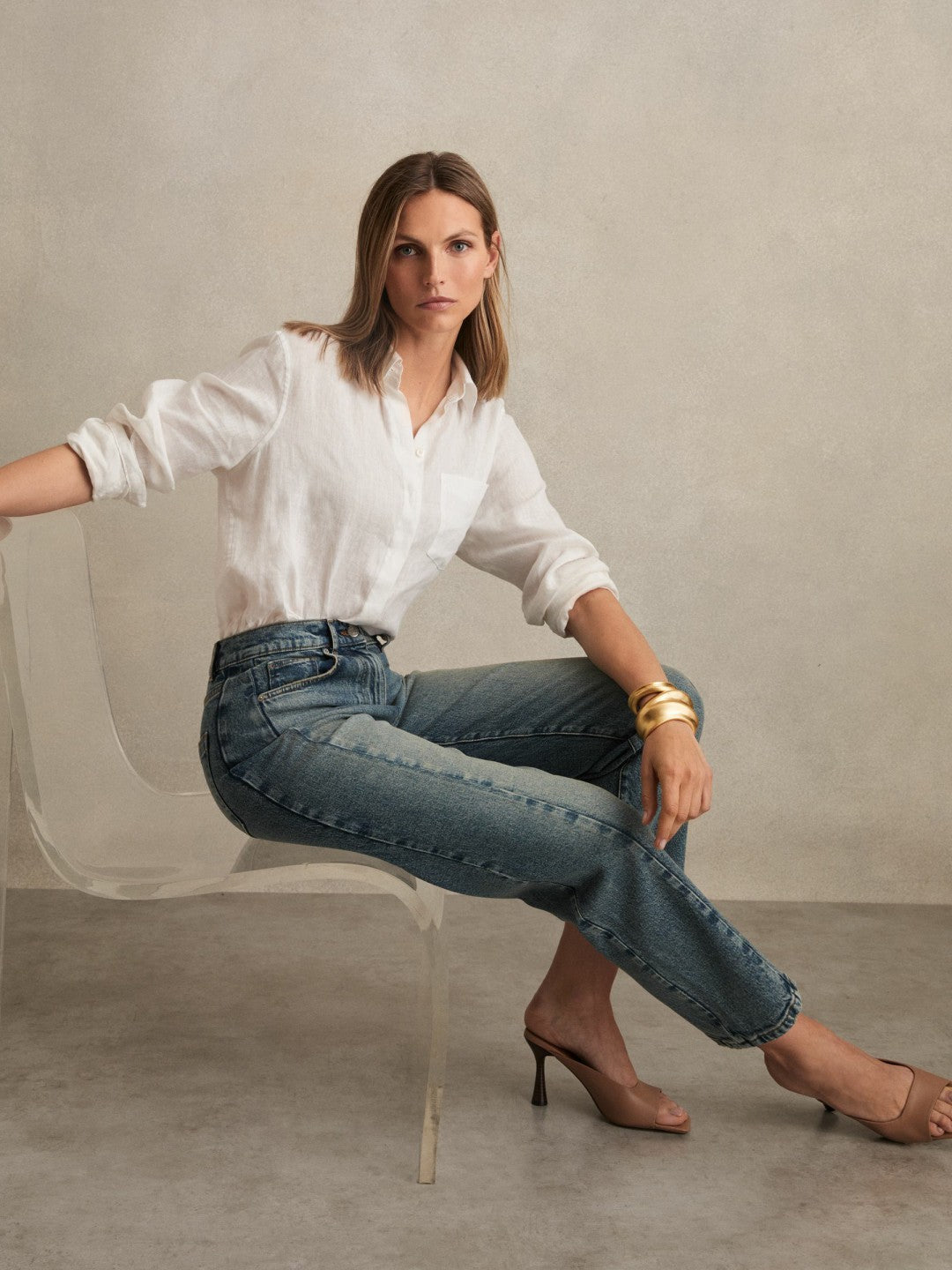 Petite Barrel-Leg Seam Jeans in Mid Blue Women | Reiss