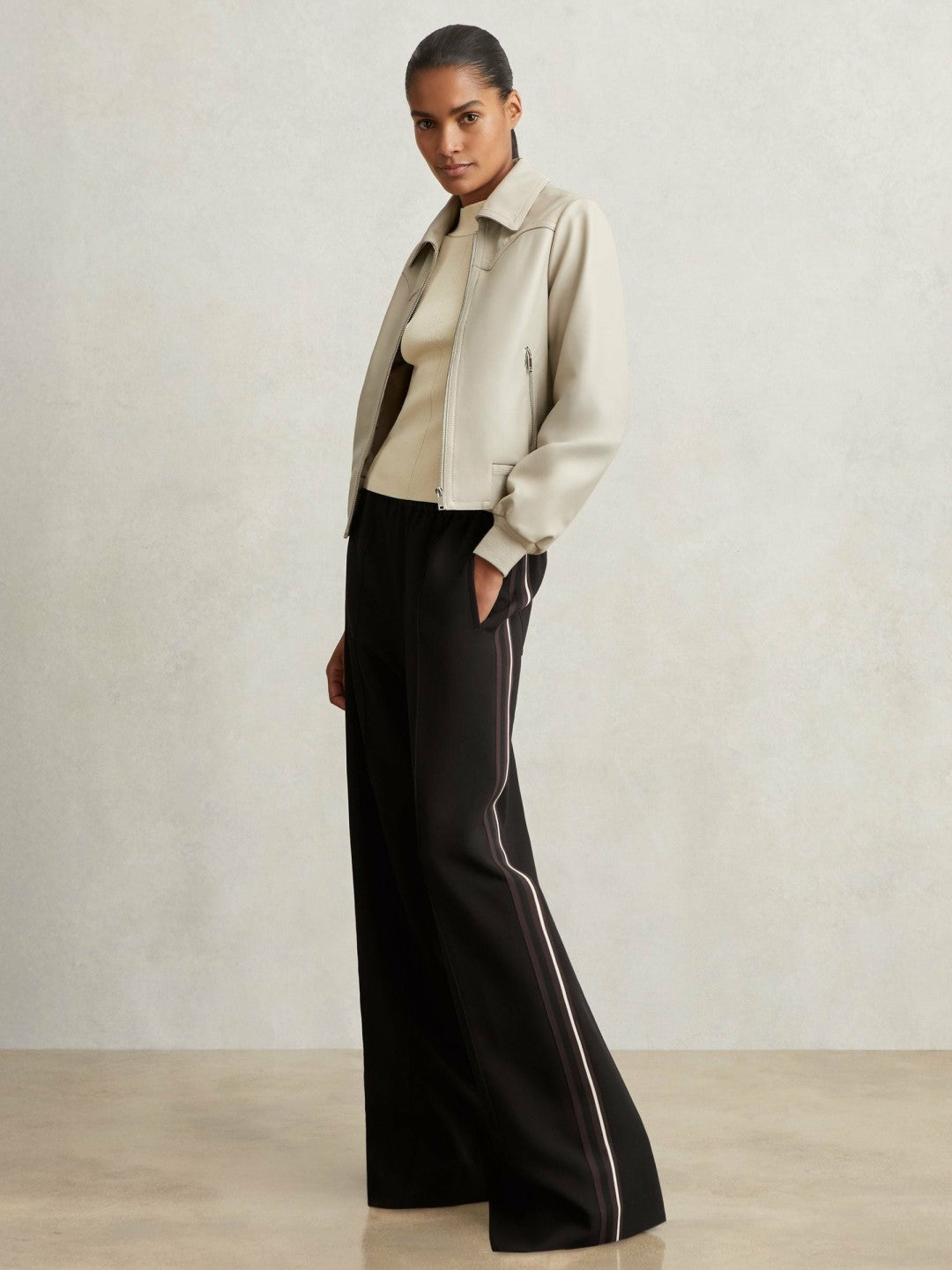 Petite Side-Stripe Wide-Leg Trousers in Black Women | Reiss