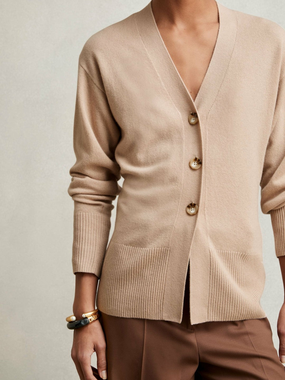 Wool-Blend Fitted Cardigan With Cashmere in Neutral Women | Reiss